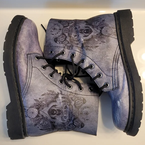 Yes We Vibe Bohemian Wolf Lace-up Combat Boots US Men's 10 / Women's 11.5 Gray - Picture 2 of 16
